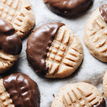 Chocolate Dipped 5 Ingredient Peanut Butter Cookies - SO easy and so yummy! | asimplepalate.com
