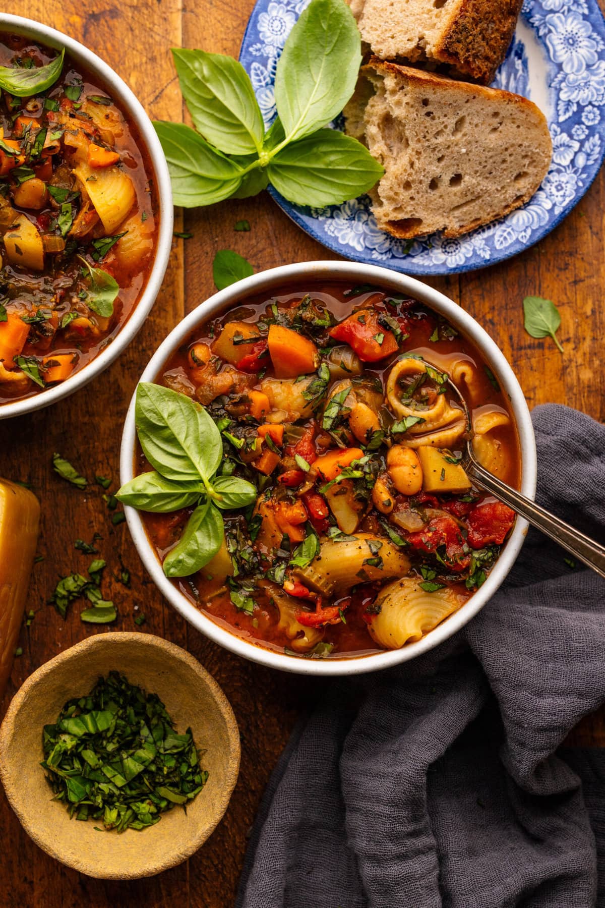 Italian minestrone bean vegetable pasta one pot cold weather hearty filling dinner easy