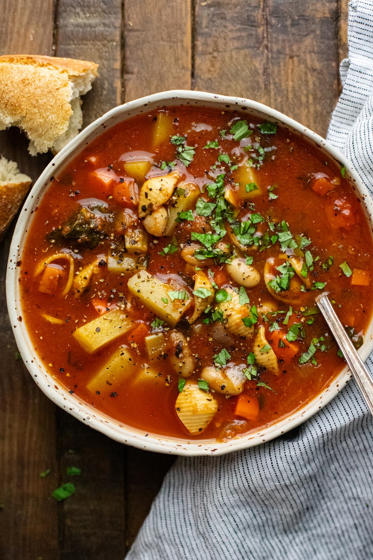 Hearty Italian Minestrone Soup – A Simple Palate