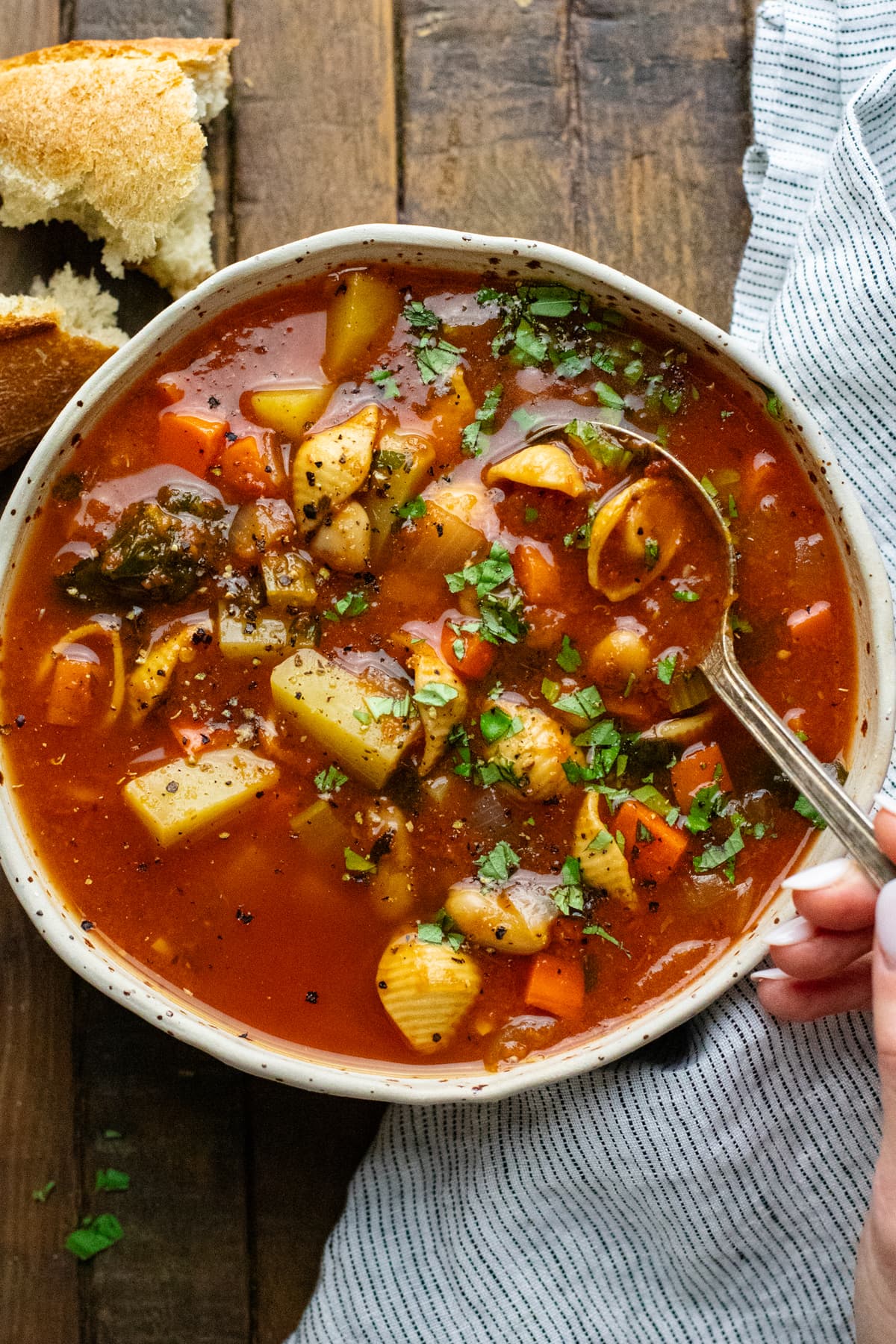 Hearty Italian Minestrone Soup – A Simple Palate