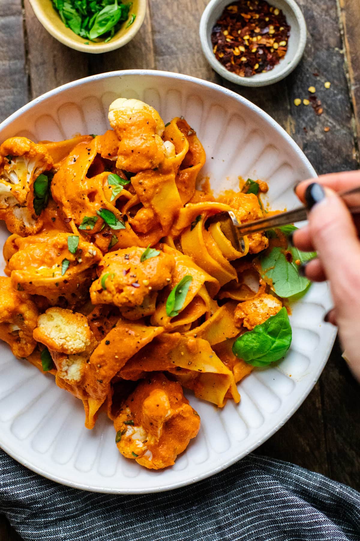 Roasted Cauliflower Pasta with Red Pepper Sauce – A Simple Palate