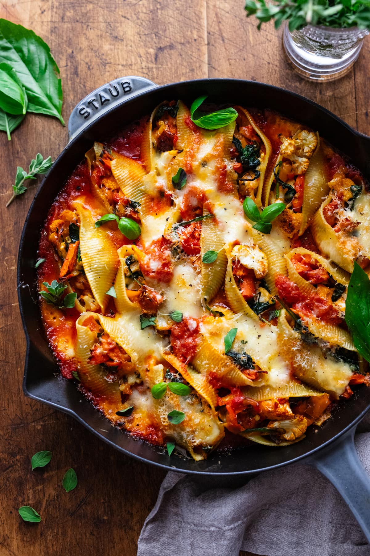 https://asimplepalate.com/wp-content/uploads/2021/10/vegetarian-stuffed-shells-23.jpg